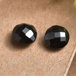 1.85 Carats Black Spinel Gemstones (Rnd 6 mm)
